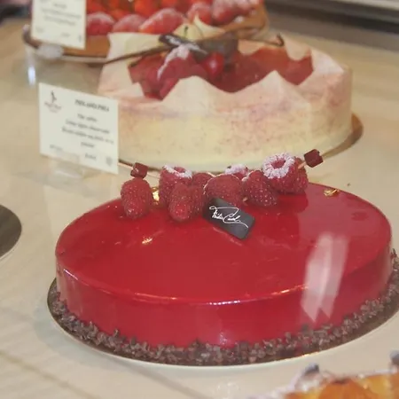 Villa Le Chabrol - A Stunning Dordogne Riverside With Heated Salt Pool ,10 Minutes Walk To Tremolat Cales (Aquitaine)