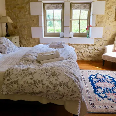 Le Chabrol - A Stunning Dordogne Riverside With Heated Salt Pool ,10 Minutes Walk To Tremolat Cales (Aquitaine)