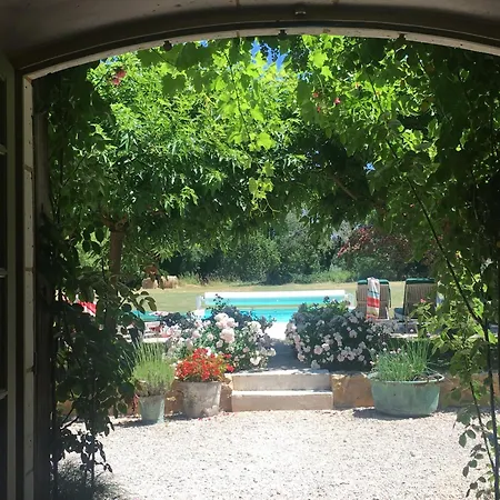 Le Chabrol - A Stunning Dordogne Riverside With Heated Salt Pool ,10 Minutes Walk To Tremolat Cales (Aquitaine)